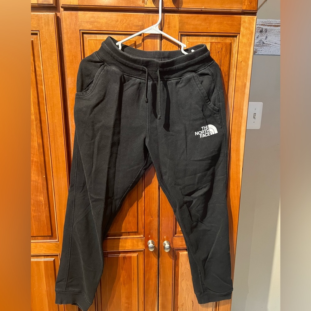 Men’s north face sweatpants